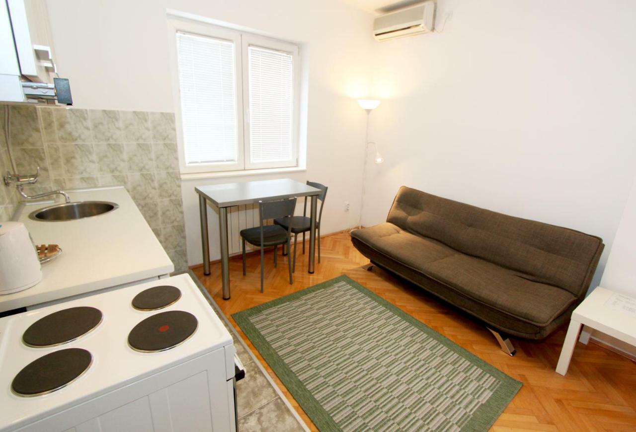 Villa K Apartments Belgrado Esterno foto